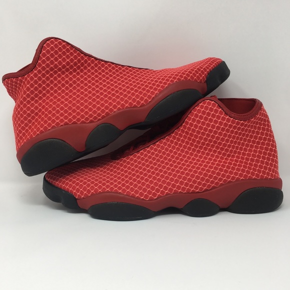 nike jordan horizon red